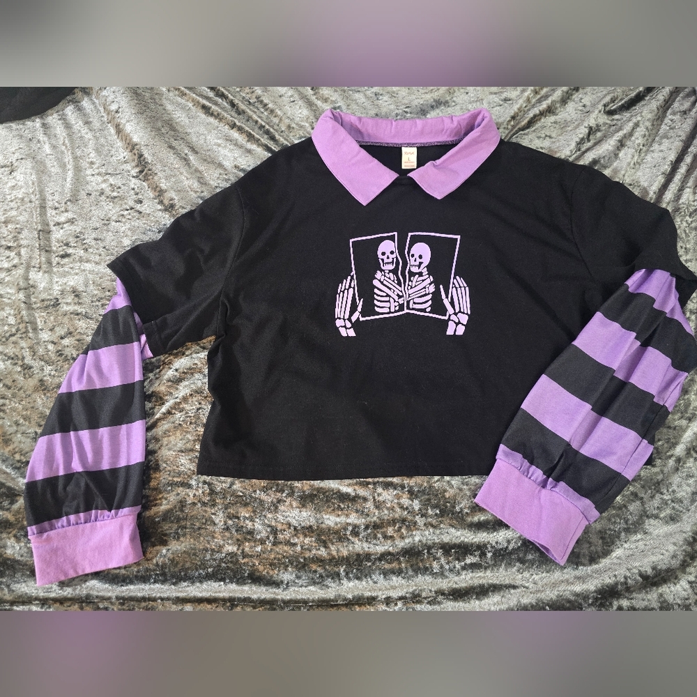 ROMWE Black and Purple Long Sleeve Graphic Crop Tee